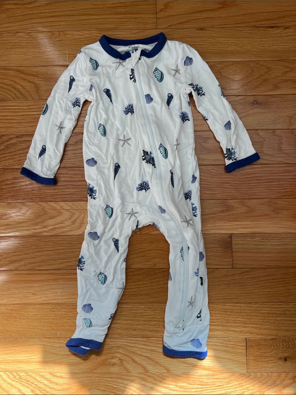 Kyte BABY White Seashell Print Footed One-Piece with Blue Trim